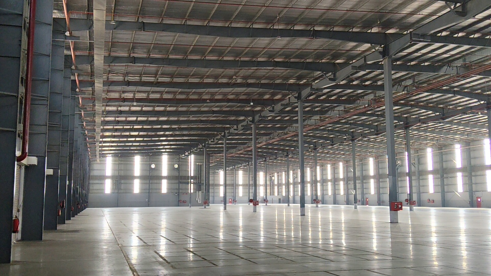PEB Multi-Bay Structure
